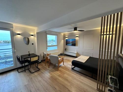 Charmant Studio Neuf, Hypercentre, Parking, Balcon, Strasbourg (photo 7)
