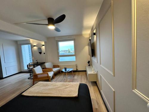 Charmant Studio Neuf, Hypercentre, Parking, Balcon, Strasbourg (photo 8)