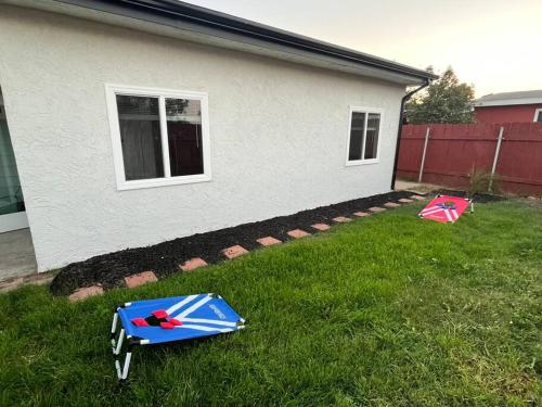 Garden, NEW CA Coastal Beauty 6 mins to Imperial Beach in Palm City