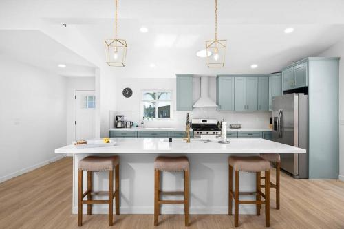 Facilities, NEW CA Coastal Beauty 6 mins to Imperial Beach in Palm City