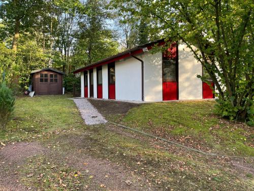 bungalow104 keybox starlink wifi tv heater airco woods pittoresque town lidl restaurant P only private cars in Uelsen, Deutschland