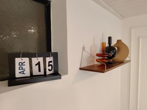 Shanghai Dreams - Cozy Sunroom on Yongkang Road - Entire Apartment Shanghai Dreams - Cozy Sunroom on Yongkang Road - Entire Apartment