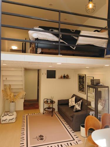 Shanghai Dreams - Cozy Sunroom on Yongkang Road - Entire Apartment Shanghai Dreams - Cozy Sunroom on Yongkang Road - Entire Apartment