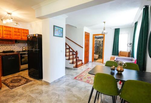 Villa Misli - red/ green in Dalyan