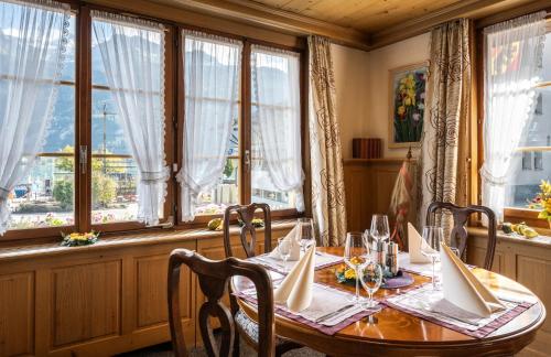 Hotel Weisses Kreuz - image 14