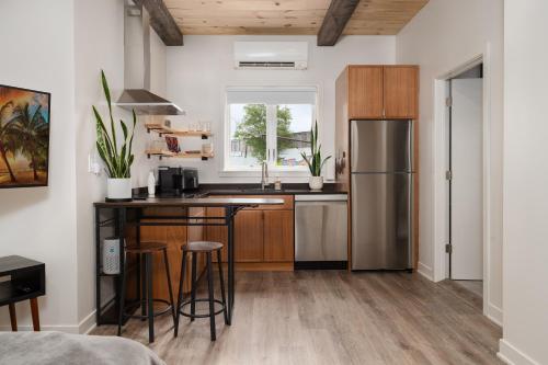 Facilities, Pulaski Point Properties in Ravenswood Gardens
