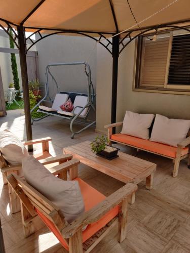 רקפת - יחידה במדבר in Shaked