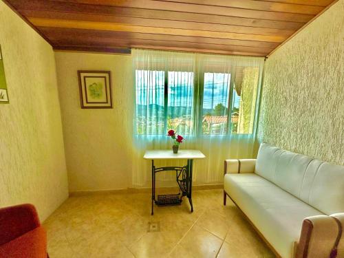 Double Room with Mountain View image 9