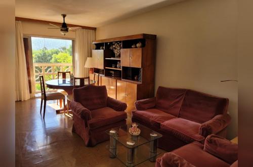 Family Two-Bedroom Apartment with View room in Cálido Departamento en Parque Central Capital