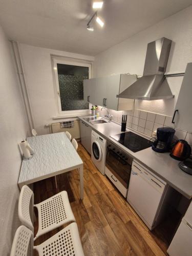 Schöne 3 Schlafzimmer Wohnung mit 4 Dopplbetten, Berlin (photo 10)