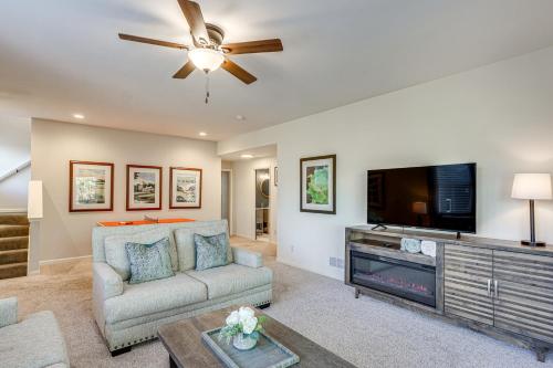 Resort Amenities and Lake Access Camdenton Retreat Resort Amenities and Lake Access Camdenton Retreat