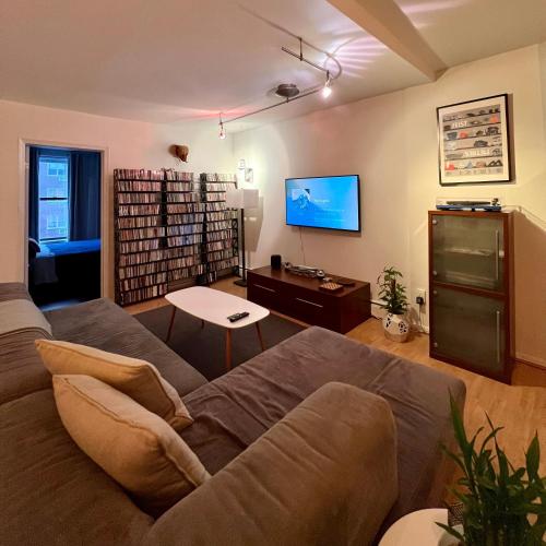 ONE bedroom in my TWO bedroom apt in Chelsea 23 & 7 in New York, USA