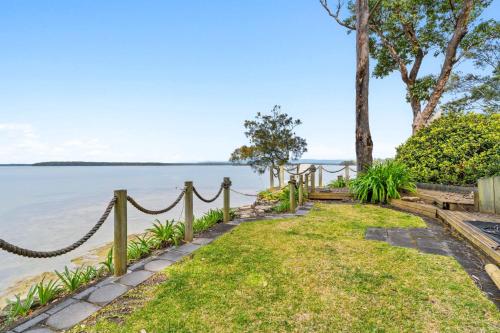 Jado on the Lake, Jervis Bay in St Georges Basin