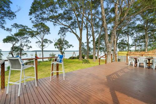 Jado on the Lake, Jervis Bay in St Georges Basin
