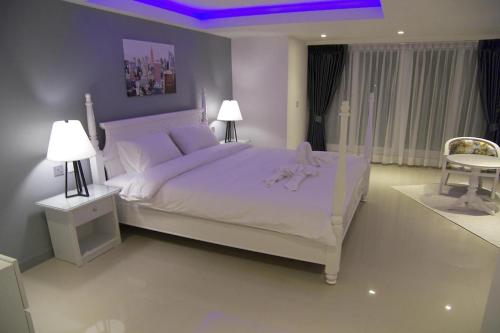 3 bedrooms, 4 beds