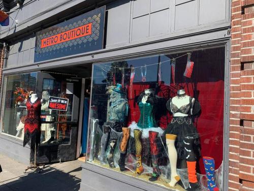 Luxury Loft - Bidet, Skylight and Bed for Royalty