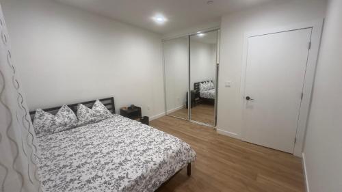 Spacious 1 Bedroom and Studio