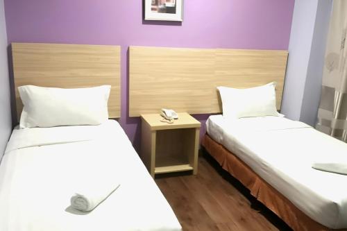 Deluxe Twin Room room in YP Boutique Hotel Paradigm Mall Petaling Jaya