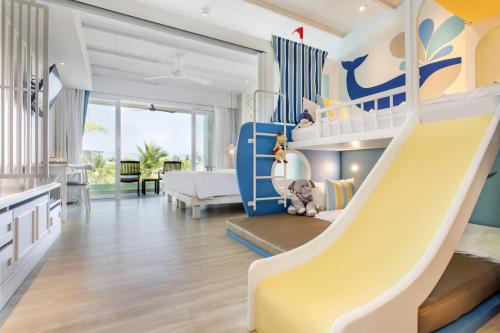 room detail thumbnail 1