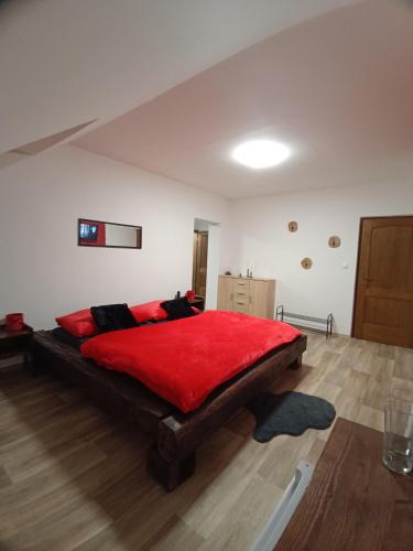 1 king bed, 1 sofa bed
