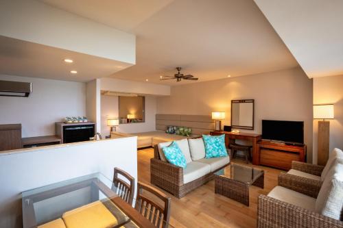 4 twin beds