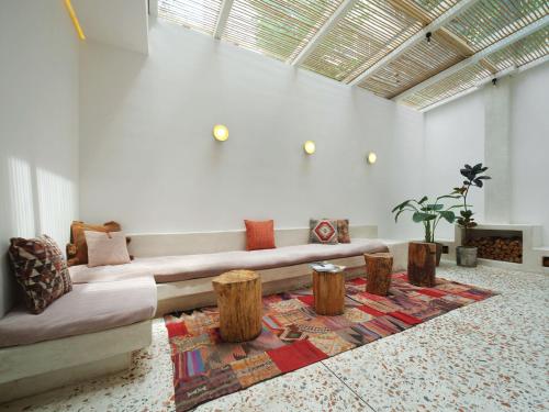 Superior King Suite image 4