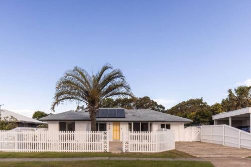 Yo Caba Caba - Beach House with a Colourful Twist!