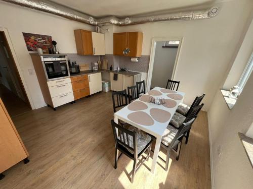 ห้องครัว, Top Apartments in Kamen - Cozystays in คาเมน