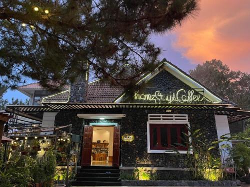 Angels Homestay & Coffee - 숙소 외관