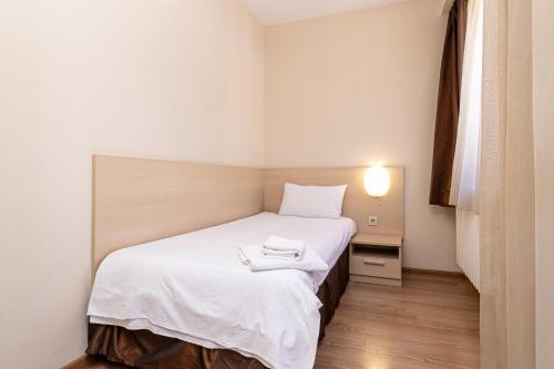 Family Hotel Madrid - image 11