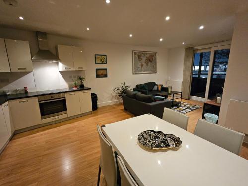 FOMO House, Londra