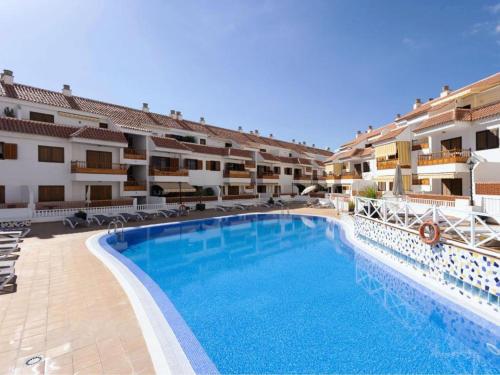 Live Playa Las Americas Residencial el Cardon