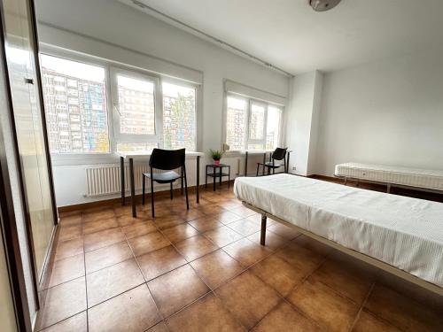 mikasita Pamplona Castaños - student housing & coliving Hotel de charme Barañáin