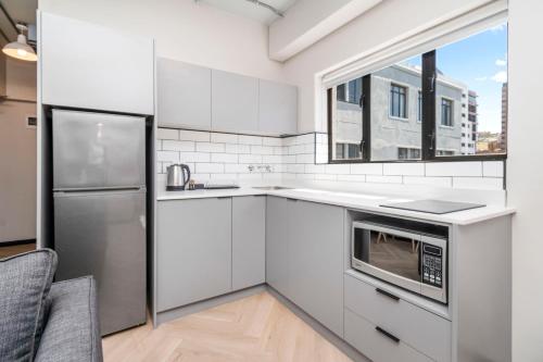 Kitchen, HAVN Aparthotel by Totalstay in Cape Town