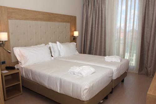 Tower Hotel Malpensa Room Type - Deluxe Double or Twin Room