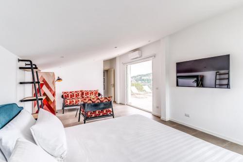 Villa with Sea View room in Villa Mediterranea with Heated Pool Walking Distance from Town by Feeling Italy