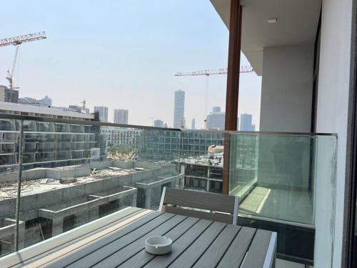 Waves - Ideal Dubai Retreat, Elegant Studio in Oxford 212, Dubaj (zdjęcie 4)