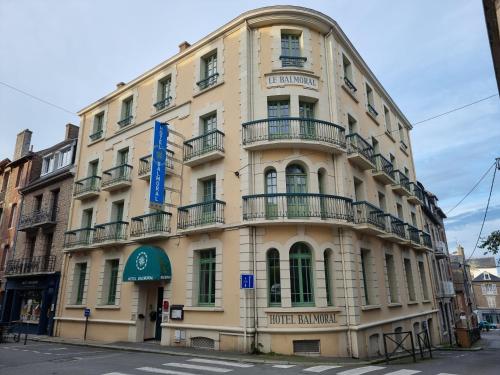 Hotel Balmoral Dinard - main image