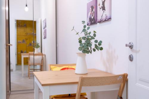 Stanza Comoda e Silenziosa con Bagno Privato e Area Lavoro e Relax, Roma (foto 8)