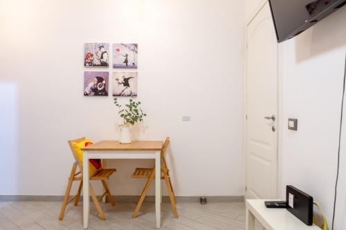 Stanza Comoda e Silenziosa con Bagno Privato e Area Lavoro e Relax, Roma (foto 6)