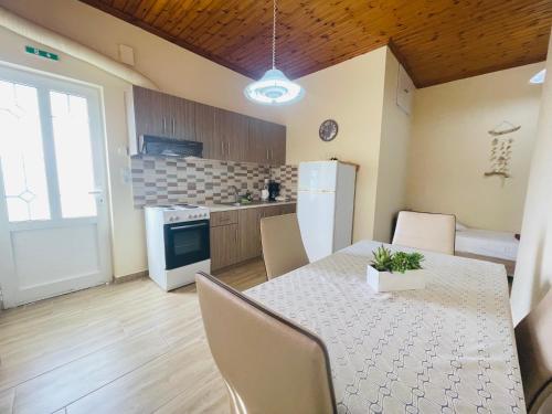 Fergani Apartments in Moudros