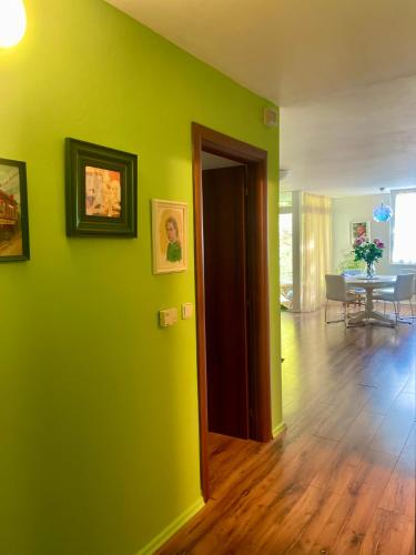 70m2 Romantic Living in the Old Town with Garden, Bratislava (Foto 7)