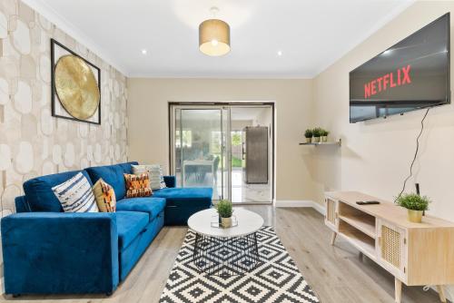 Stylish Wembley Gem - Parking -Sleeps 14 gîte à louer North Wembley Underground Station