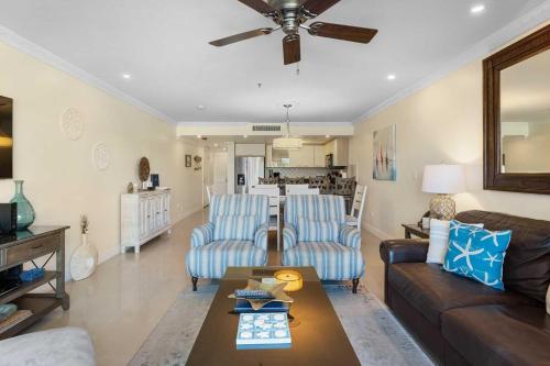 Beachfront - Absolute Luxury 2BR condo - BC254, Palm-Eagle Beach (foto 6)