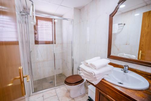 Apartamentos El Tranco del Mar - main image