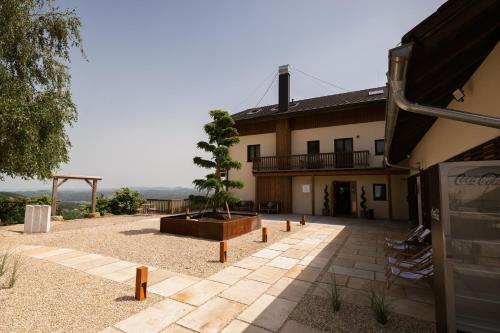 נוף חוץ, Das Weinkitz in לויפרסדורף