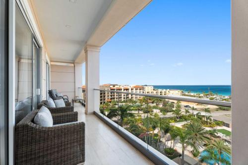 Beach View - Chic View Penthouse 3BR condo - LV603, Палм-Игл-Бич (фото 9)