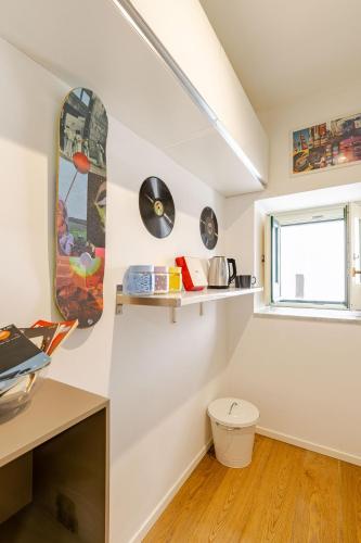 The Time Traveler's Den studio-apartment