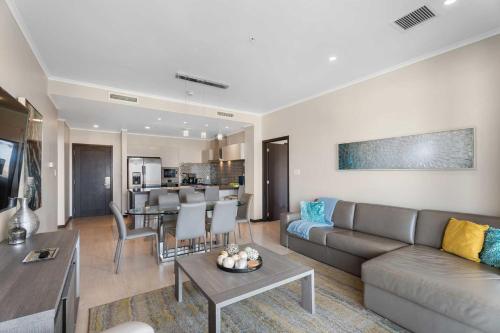 Beach View - Ocean Jewel 2BR condo - LV507, Palm-Eagle Beach (photo 8)