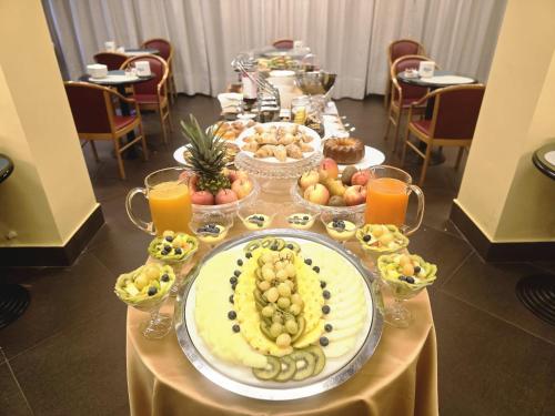 Sant'Ambroeus - image 7